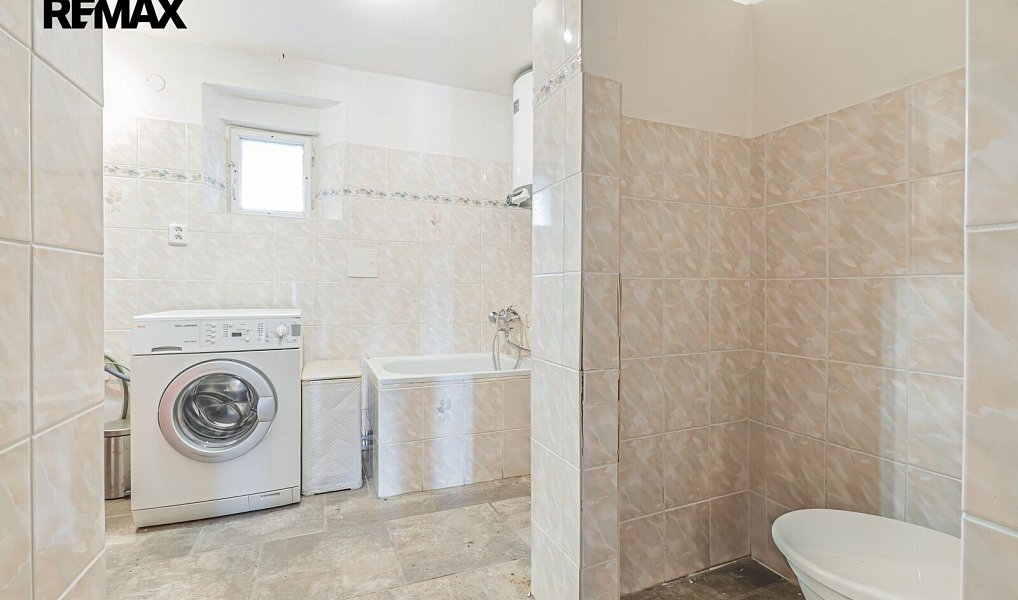 Prodej domu 363 m² s pozemkem 1 345 m², Kamýk nad Vltavou – náhled fotky 14