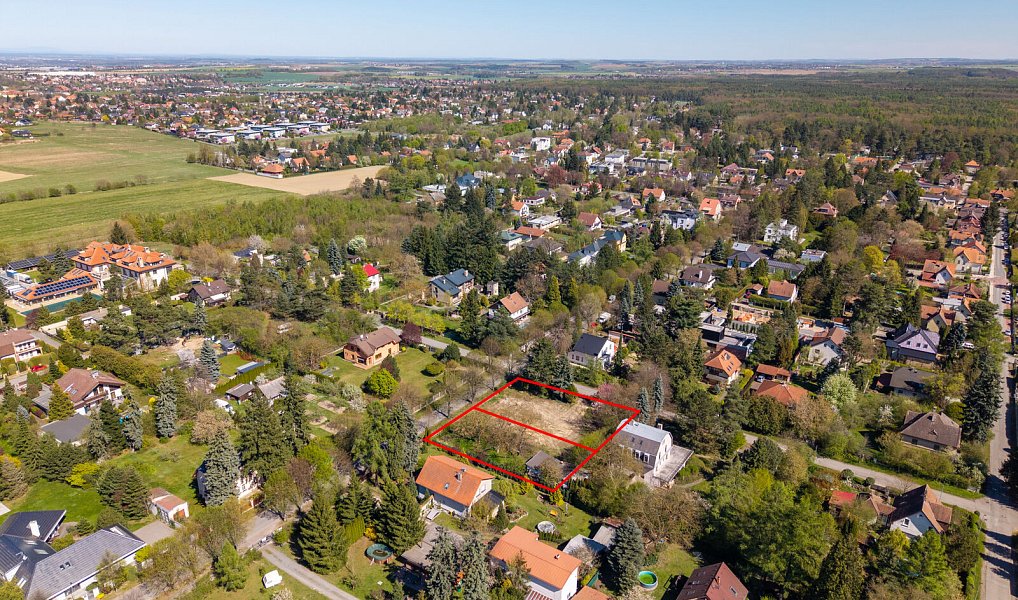 Prodej stavebního pozemku 888 m², Praha – náhled fotky 4