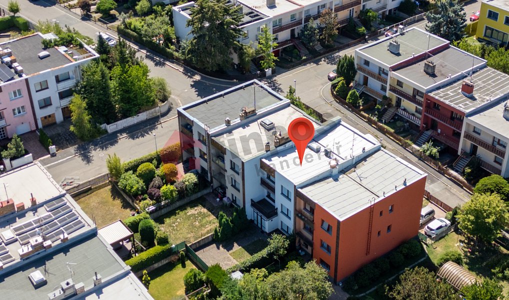 Prodej domu 268 m² s pozemkem 224 m², Praha – náhled fotky 2