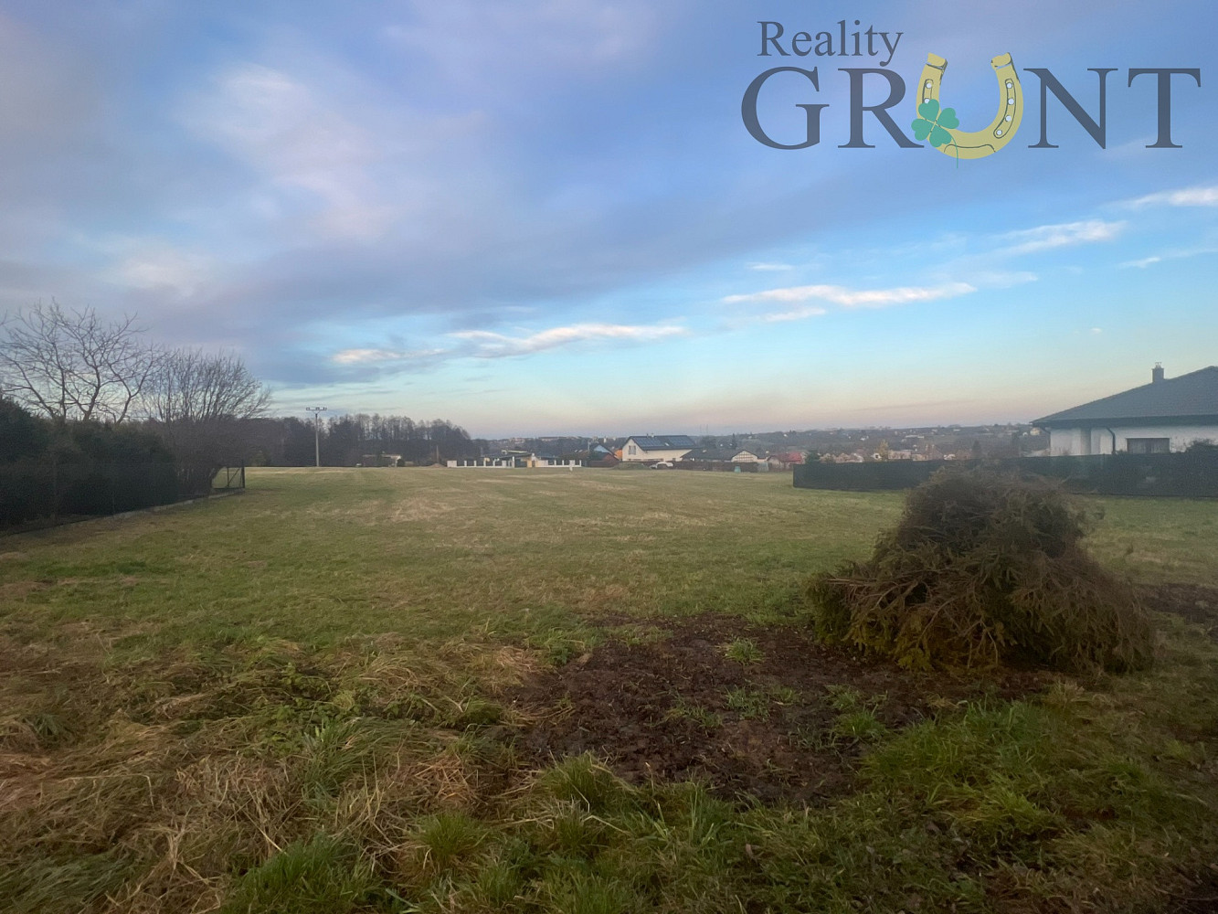 Prodej stavebního pozemku 2 067 m²
