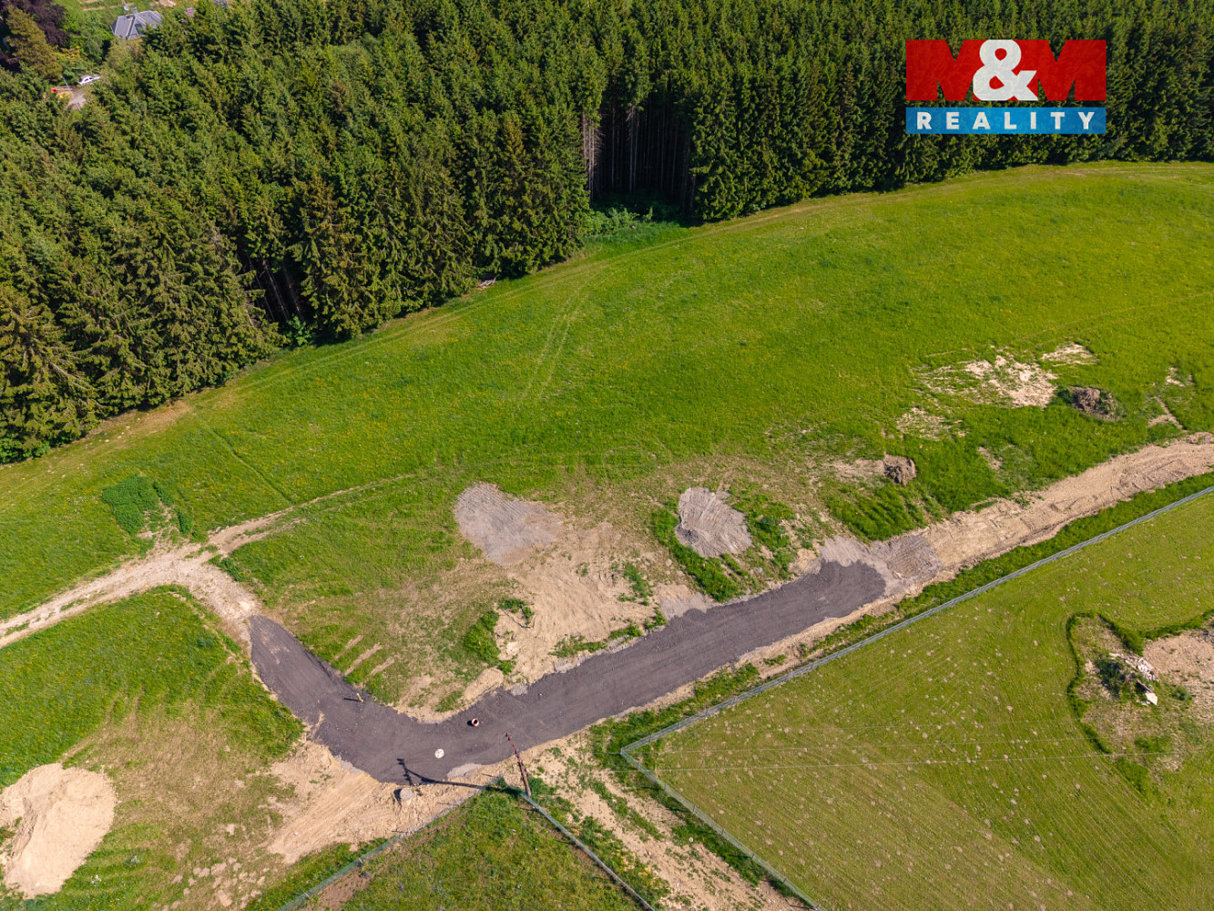 Prodej stavebního pozemku 1 000 m² – fotografie 5