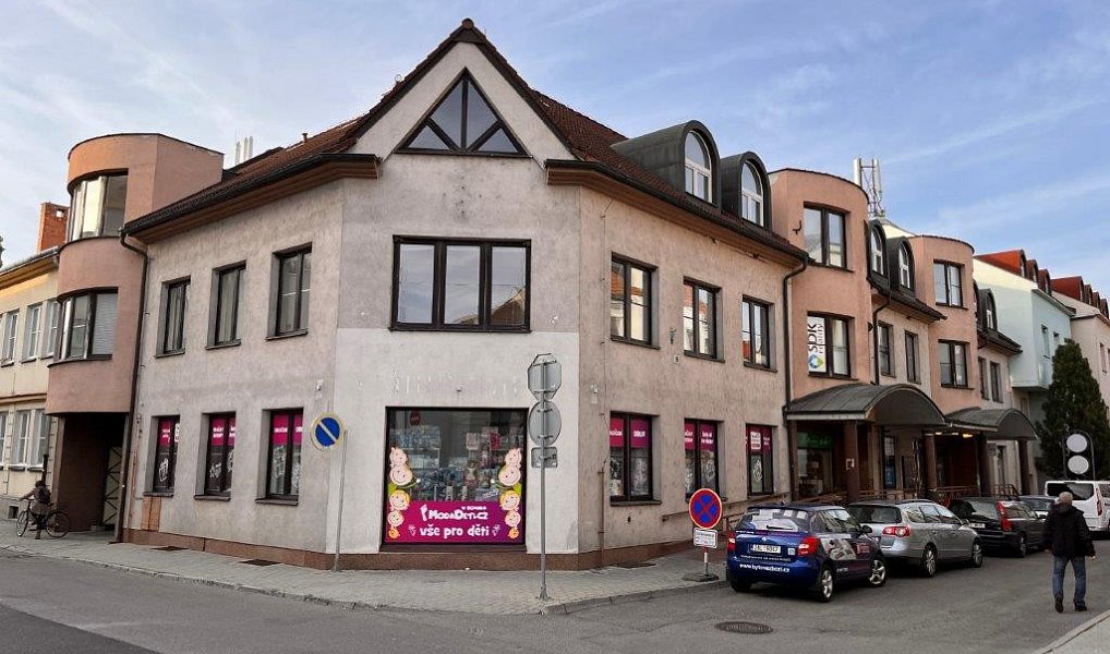 Pronájem kanceláře 30 m², Uherské Hradiště – náhled fotky 3