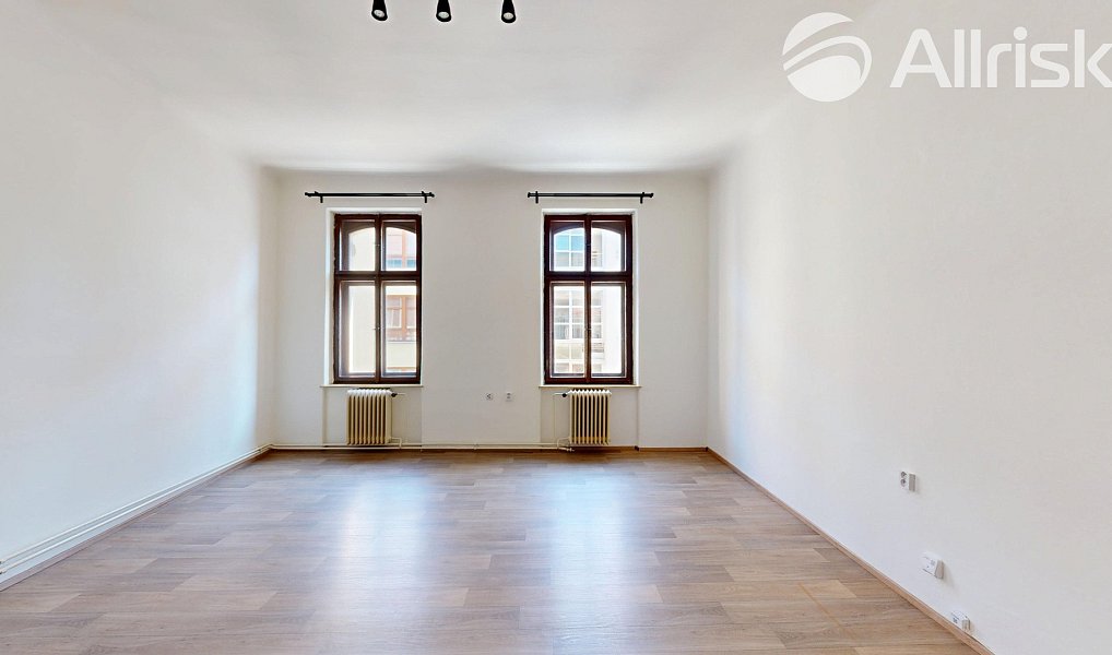 Pronájem bytu 2+1 72 m², Opava – náhled fotky 3