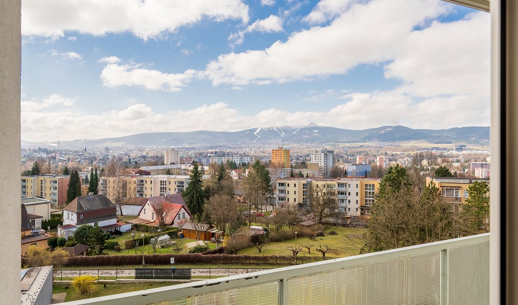 Prodej bytu 3+1 80 m², Liberec – náhled fotky 2