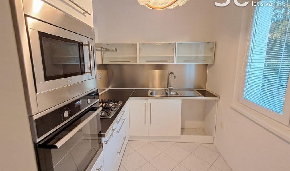 Pronájem bytu 2+1 52 m², Vsetín – náhled fotky 3