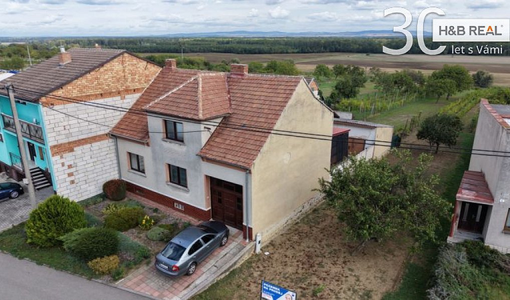 Prodej domu 180 m² s pozemkem 1 822 m², Tvrdonice – náhled fotky 2