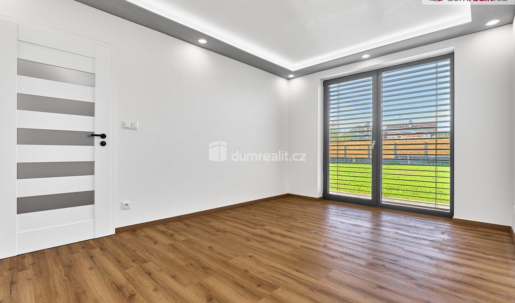 Prodej domu 160 m² s pozemkem 470 m², Ruda – náhled fotky 8