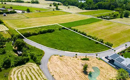 Prodej stavebního pozemku 6 111 m², Hradec Králové