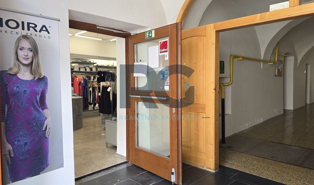 Pronájem obchodních prostor 50 m², Písek – náhled fotky 7
