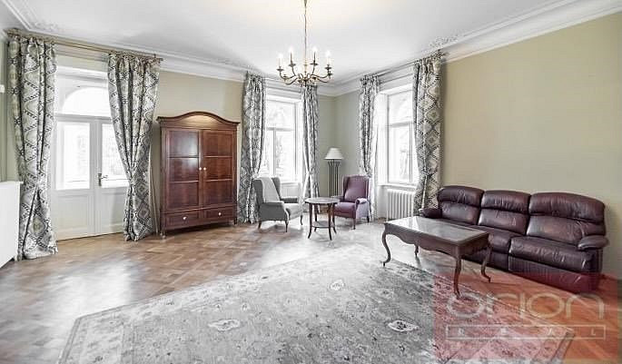 Pronájem domu 827 m² s pozemkem 8 770 m² – fotografie 4
