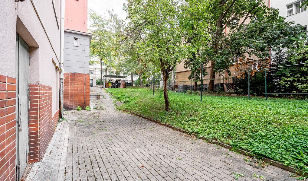 Prodej bytu 2+1 74 m², Praha – náhled fotky 28