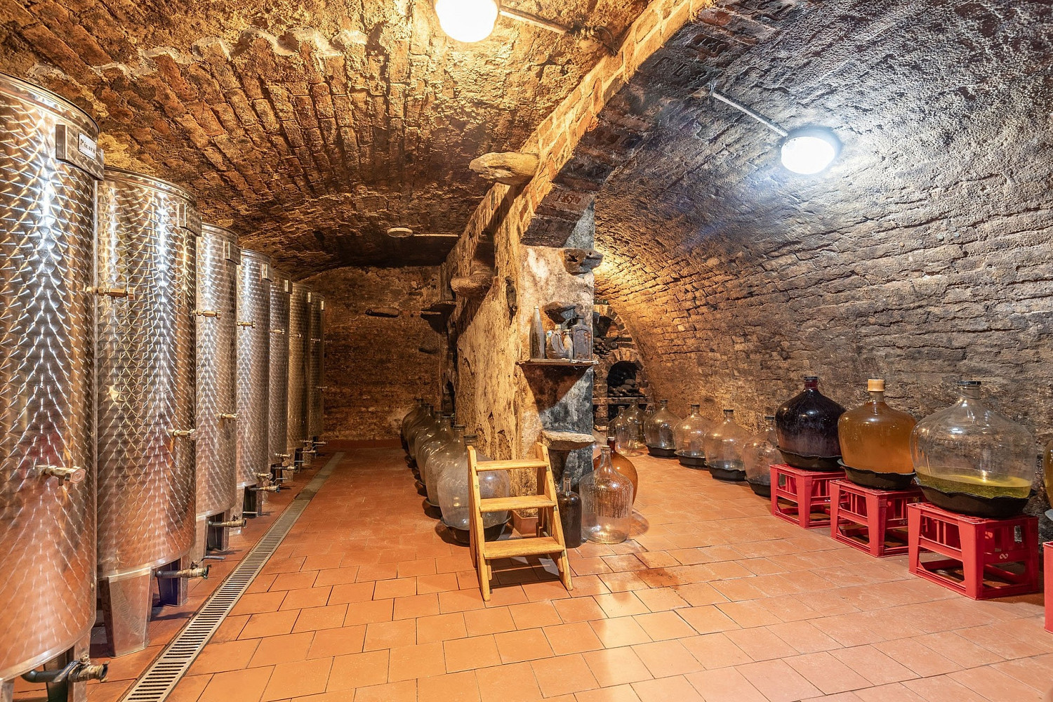 Prodej vinný sklep, 76 m2, pozemek 199 m2 - březí — photo 4