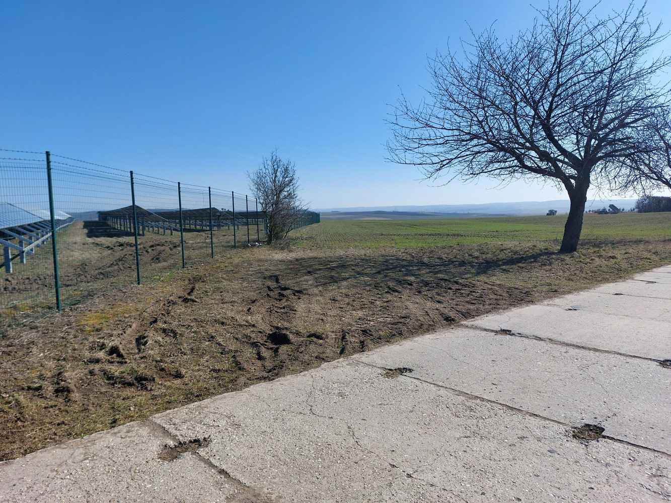Prodej komerčního pozemku 917 m²