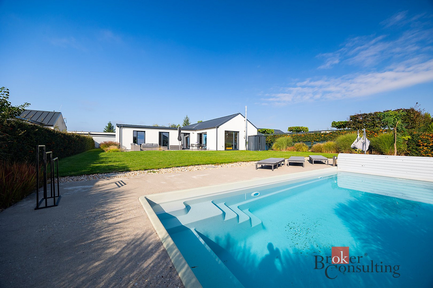 Prodej domu 154 m² s pozemkem 906 m² – fotografie 2