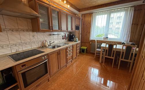 Pronájem bytu 2+1 56 m², Revoluční, Chodov, okres Sokolov