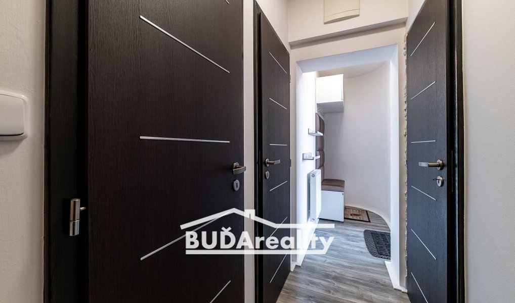 Prodej domu 87 m² s pozemkem 143 m², Zlín – náhled fotky 23