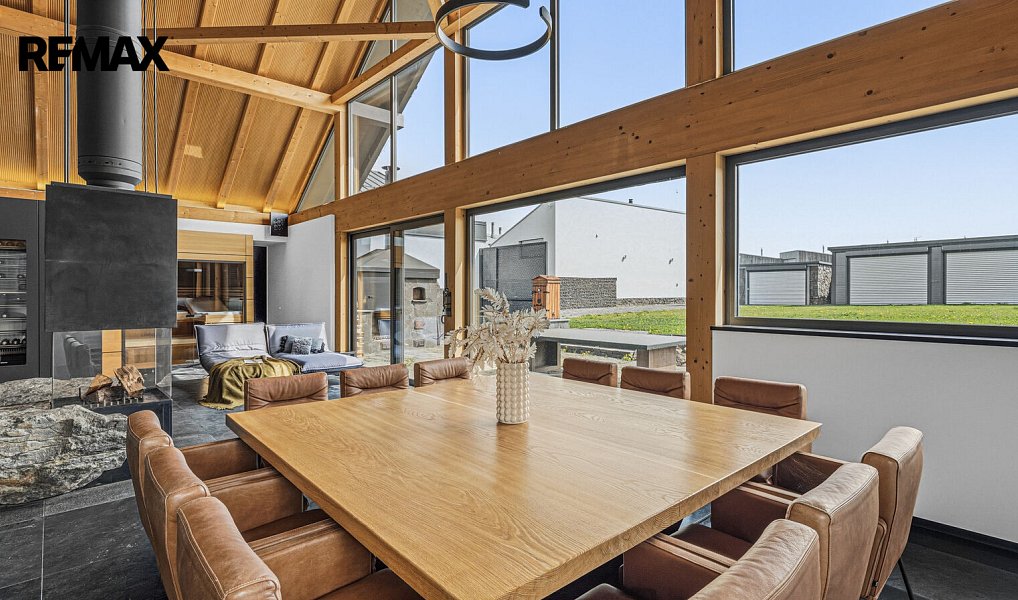 Prodej domu 486 m² s pozemkem 1 876 m², Loučná pod Klínovcem – náhled fotky 5