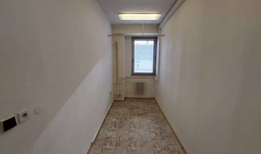 Pronájem kanceláře 98 m², Znojmo – náhled fotky 6