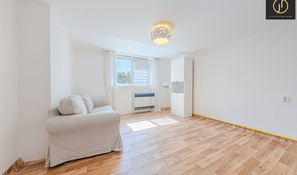 Prodej bytu 2+1 48 m², Unhošť – náhled fotky 3
