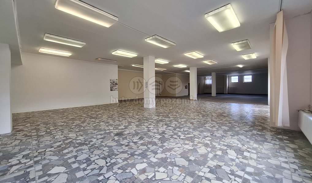 Pronájem obchodních prostor 828 m², Klášterec nad Ohří – náhled fotky 9