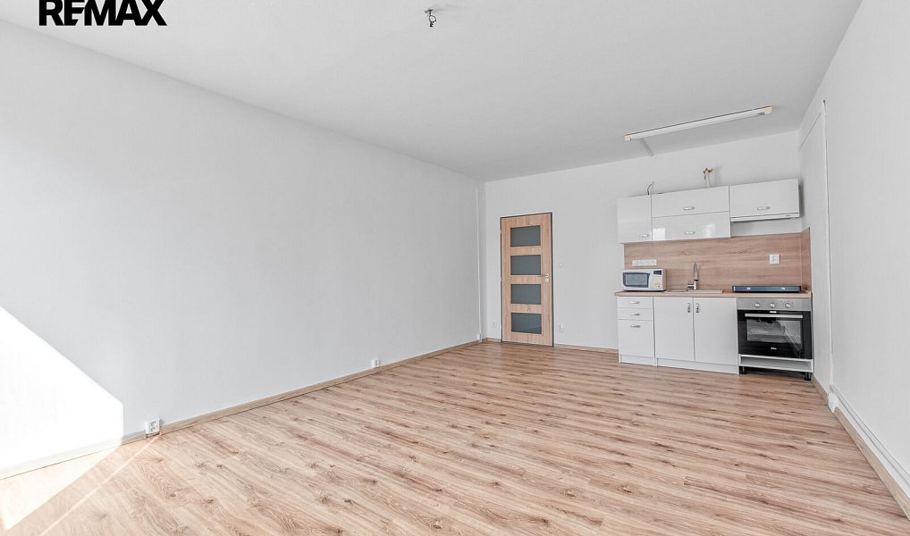 Pronájem bytu 1+kk 32 m², Bohumín – náhled fotky 2