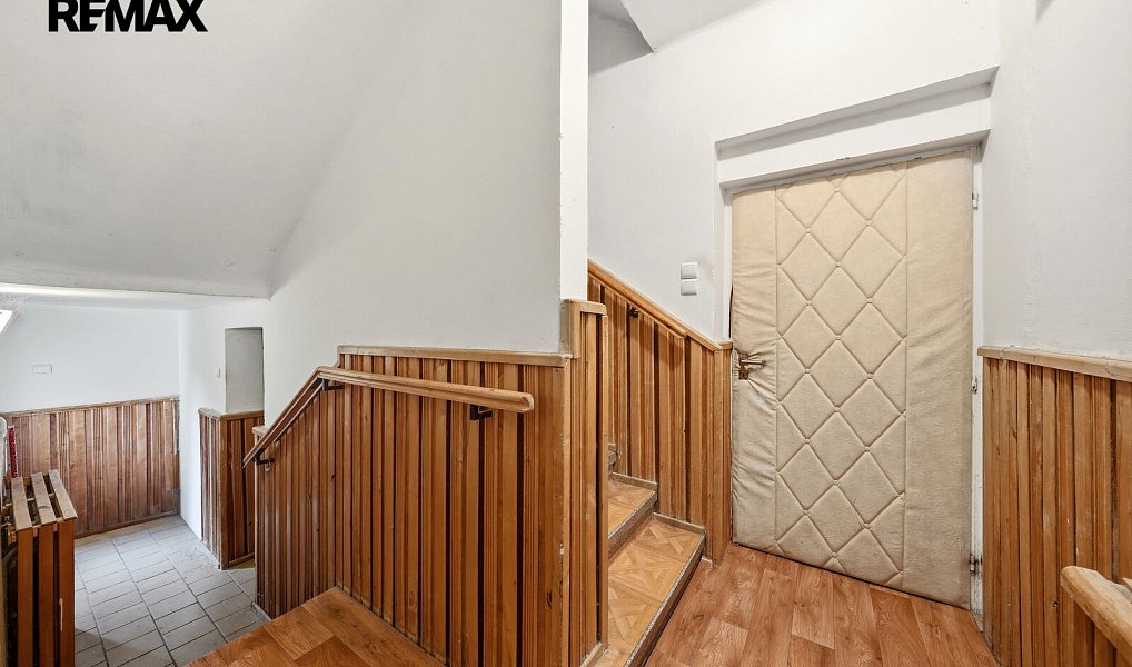 Prodej domu 100 m² s pozemkem 272 m², Chomutov – náhled fotky 21