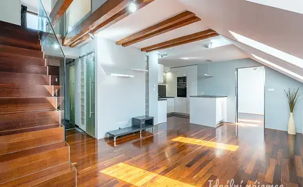 Pronájem bytu 3+kk 78 m², Staropramenná, Praha 5 - Smíchov