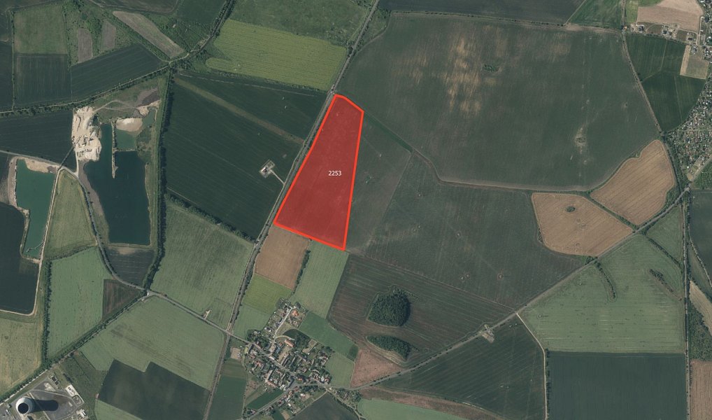 Prodej pole 12 008 m², Bečov – fotka 1 z 2