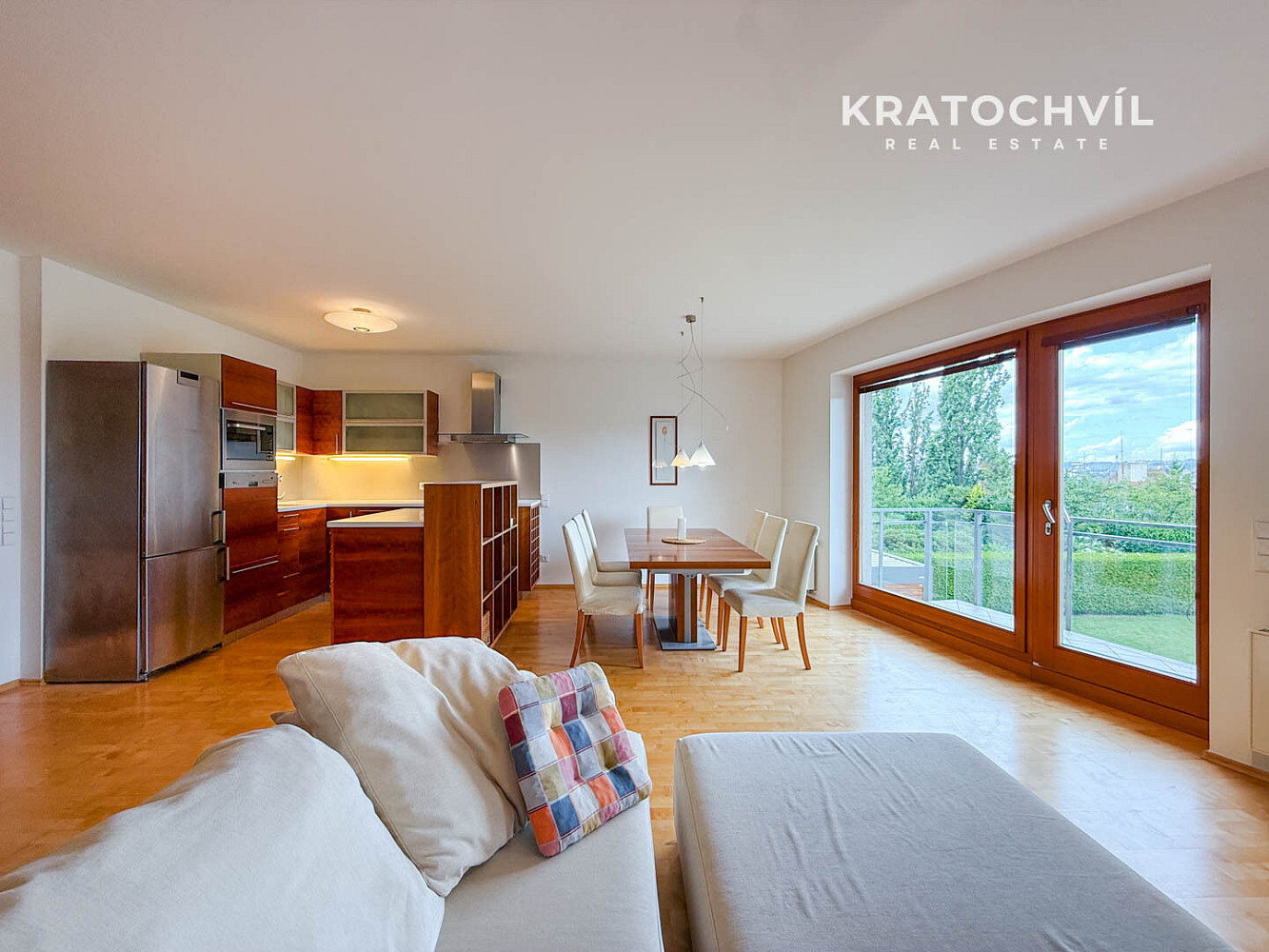 Pronájem bytu 3+kk 119 m²