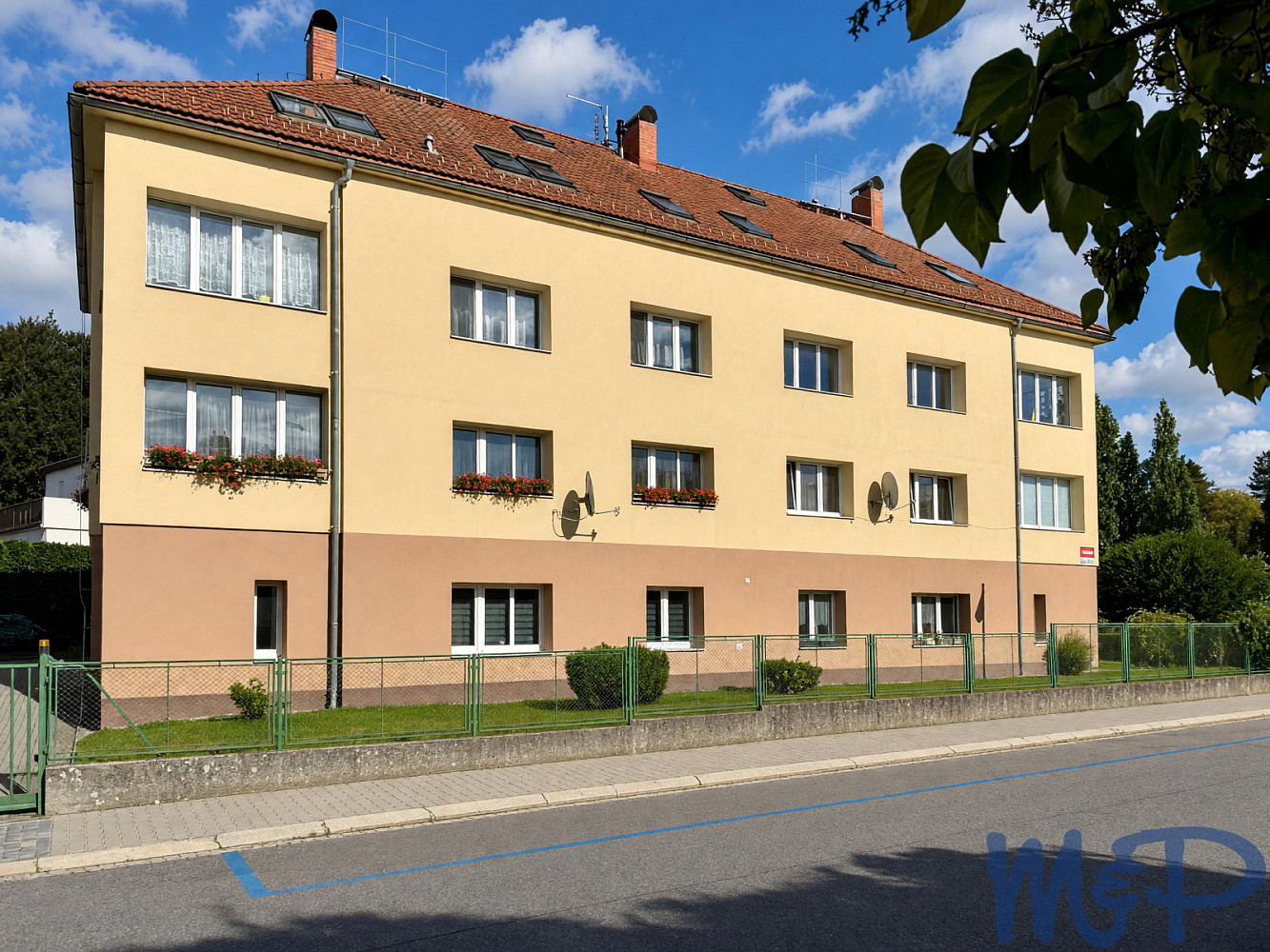 Apartament me 3 dhoma, 75 m²