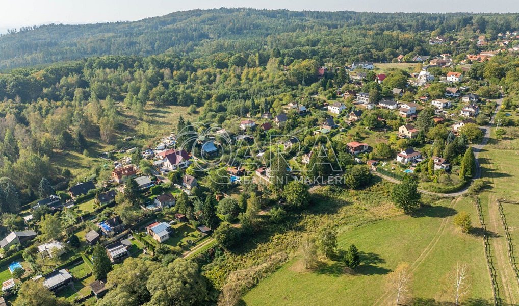 Prodej stavebního pozemku 615 m², Kamenice – náhled fotky 9