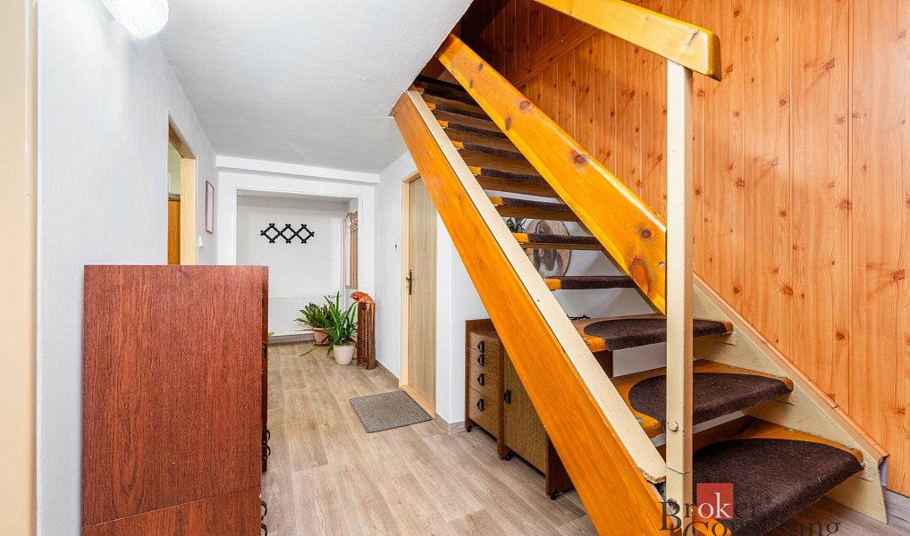 Prodej domu 202 m² s pozemkem 697 m², Bochov – náhled fotky 22
