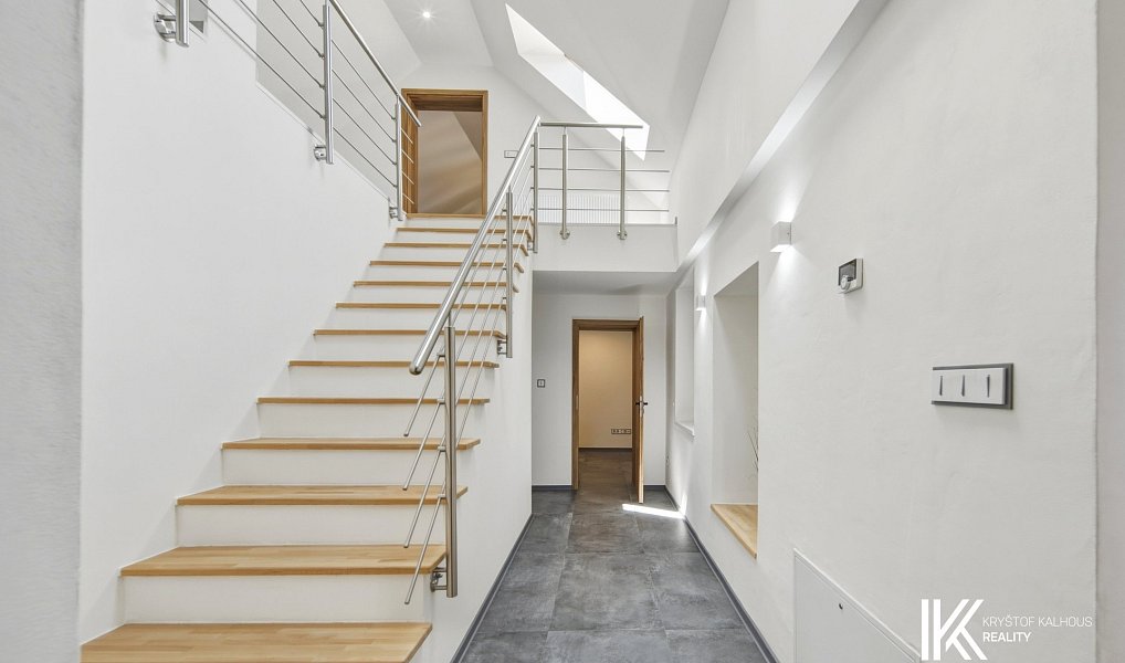 Prodej domu 205 m² s pozemkem 368 m², Třebnouševes – náhled fotky 7