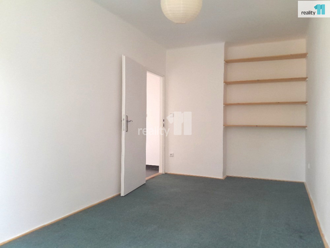 Prodej bytu 3+1 67 m² — photo 2