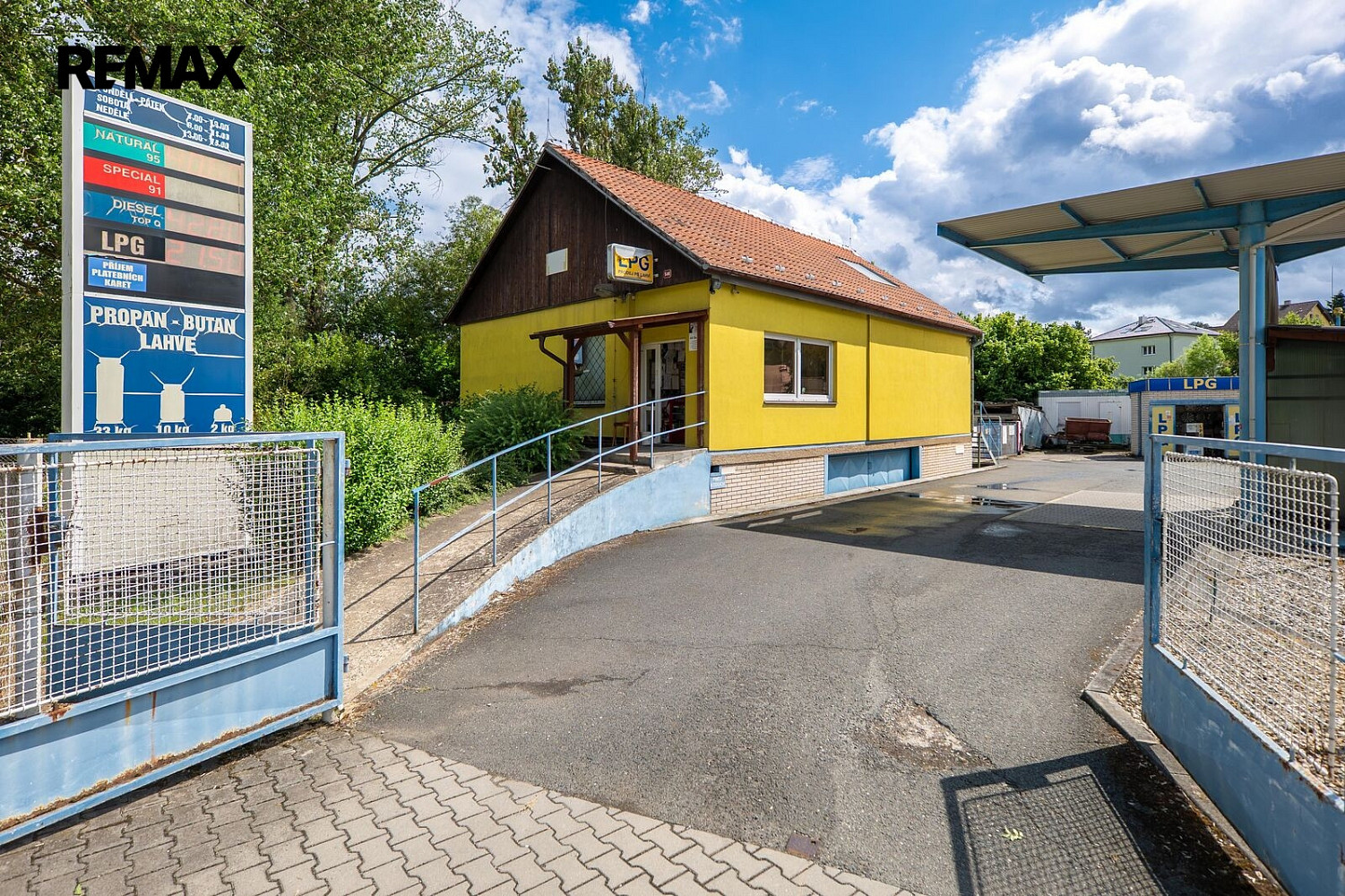 Prodej domu 116 m² s pozemkem 1 027 m² – fotografie 2