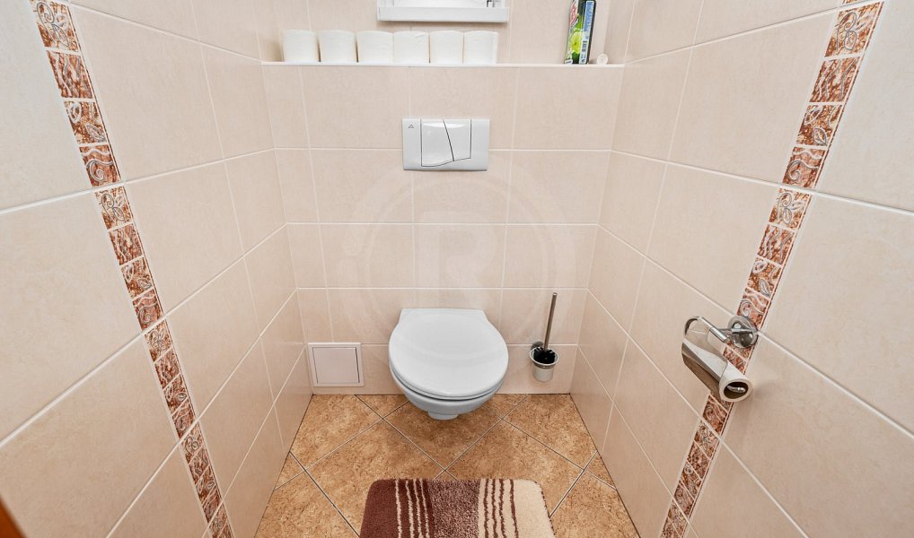 Prodej domu 230 m² s pozemkem 2 845 m², Horní Stropnice – náhled fotky 14