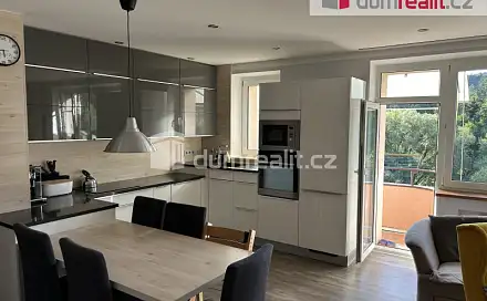 Pronájem bytu 3+kk 62 m²