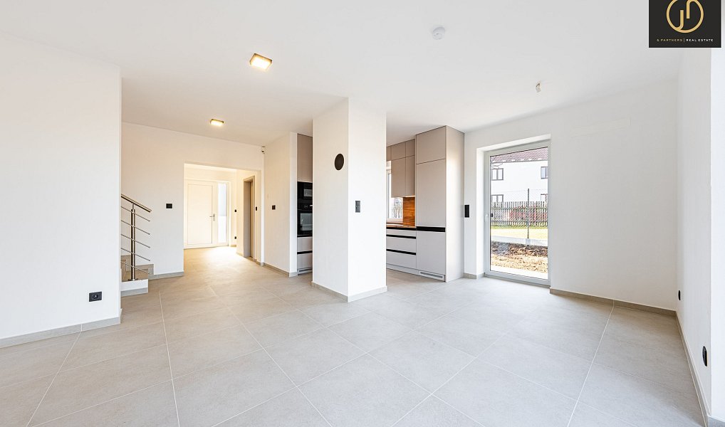 Prodej domu 120 m² s pozemkem 506 m², Kamenné Žehrovice – náhled fotky 11