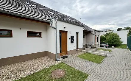Pronájem bytu 3+kk 61 m²