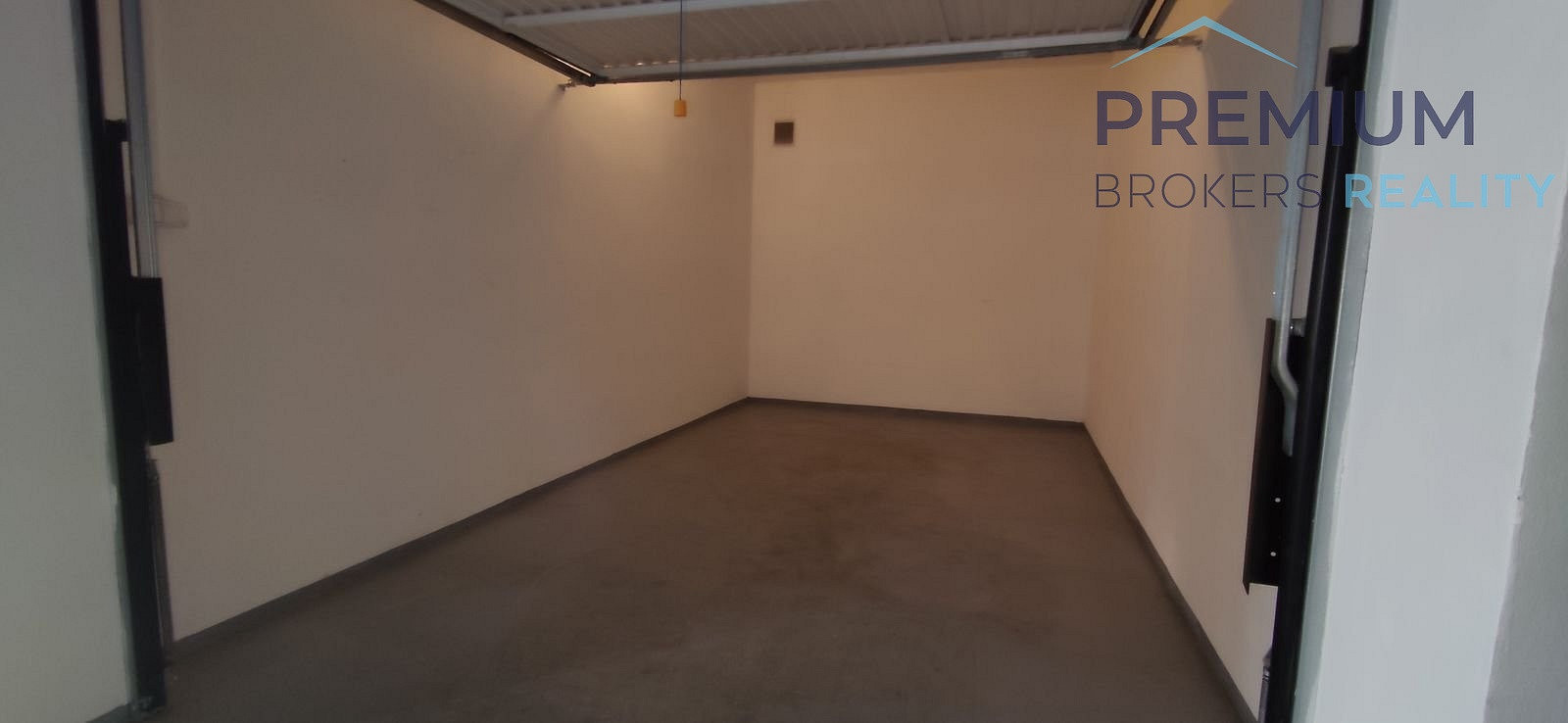 Pronájem garáže 25 m2, Žatec – fotografie 2