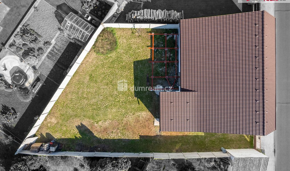 Prodej domu 460 m² s pozemkem 225 m², Vědomice – náhled fotky 2
