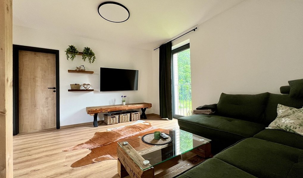 Prodej bytu 2+kk 55 m², Železná Ruda – náhled fotky 2