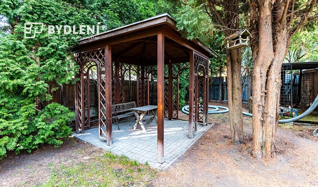 Prodej domu 360 m² s pozemkem 587 m², Novosedlice – náhled fotky 23