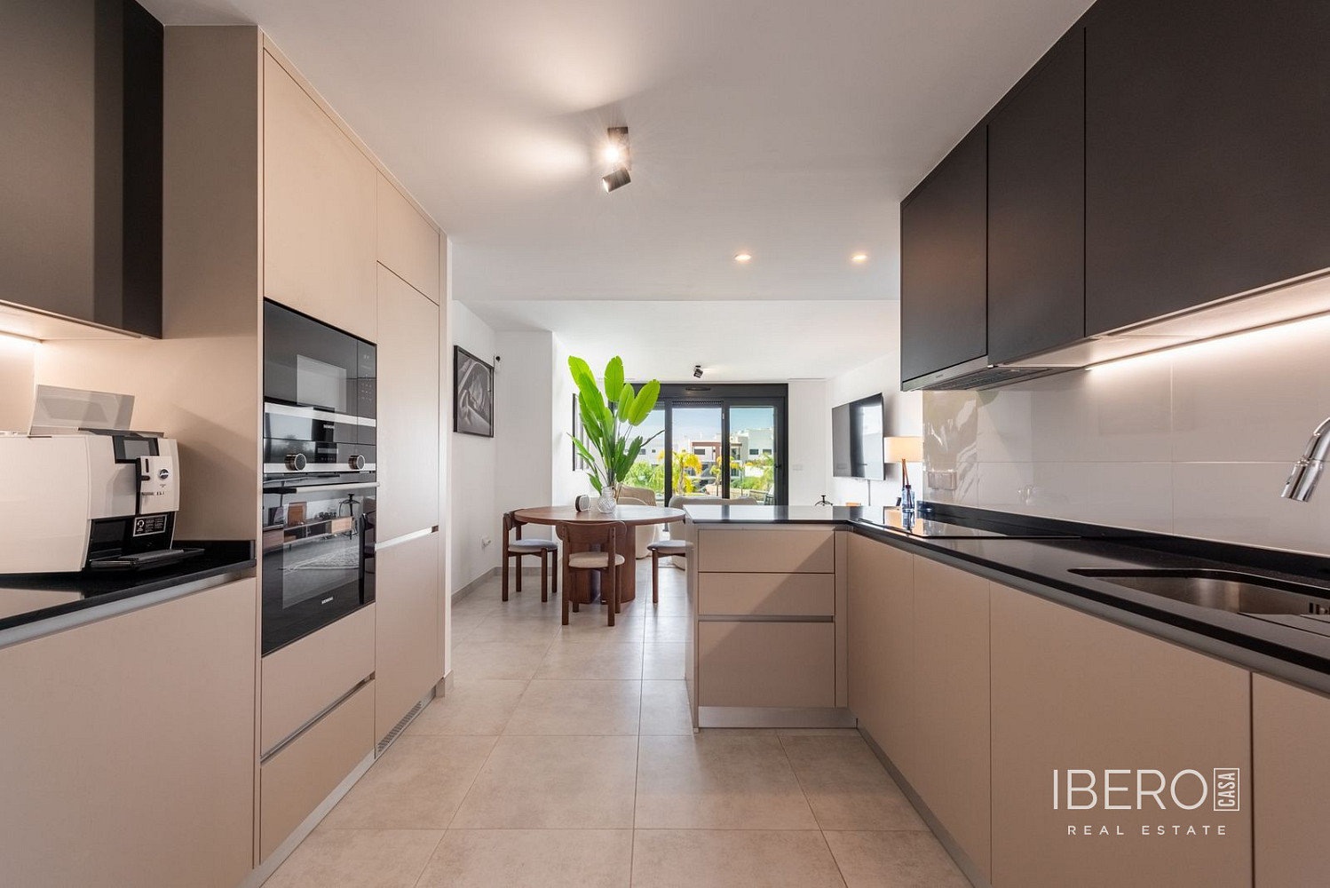 Piso 3+kk – Estepona, Barriada Islas Canarias - Más
