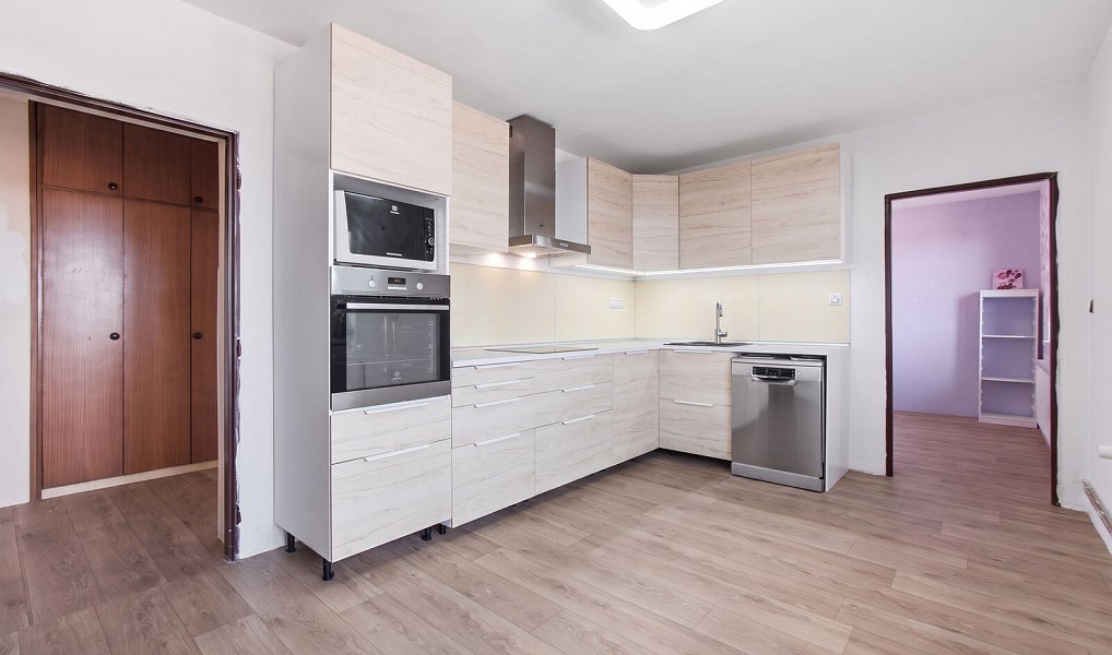 Prodej domu 170 m² s pozemkem 551 m², Miroslav – náhled fotky 2