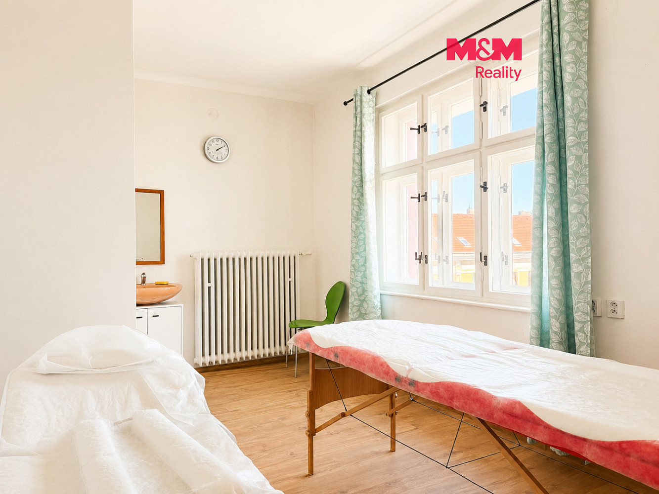 Pronájem komerčního objektu (jiného typu) 15 m²