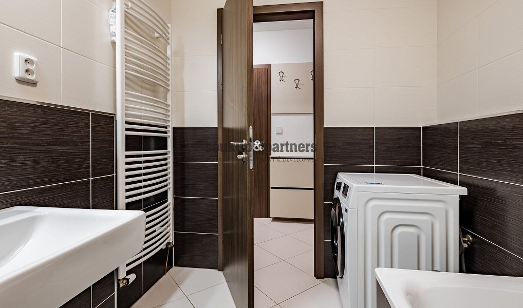 Prodej bytu 2+kk 56 m², Praha – náhled fotky 16
