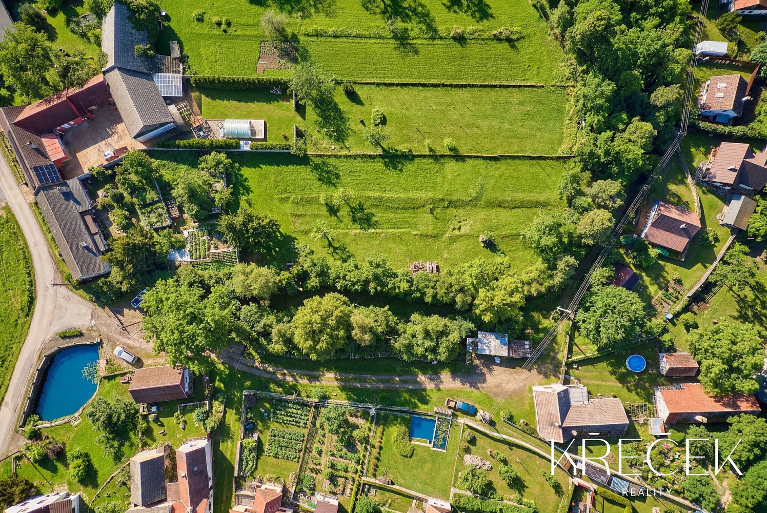 Prodej stavebního pozemku 796 m² – fotografie 3