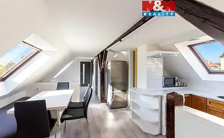 Prodej domu 155 m² s pozemkem 254 m², Zborovská, Plzeň - Doudlevce