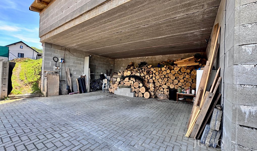 Prodej domu 148 m² s pozemkem 1 008 m², Velké Březno – náhled fotky 24
